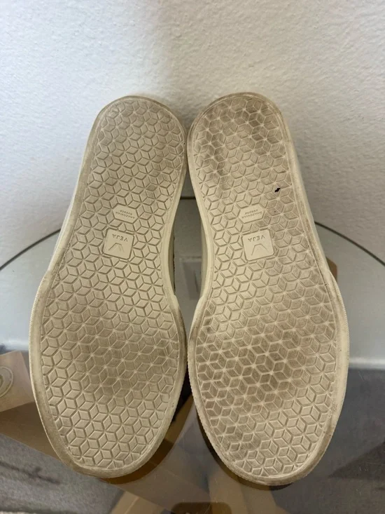 VEJA Recife Leather Sneakers in White/Platine - Picture 10 of 10